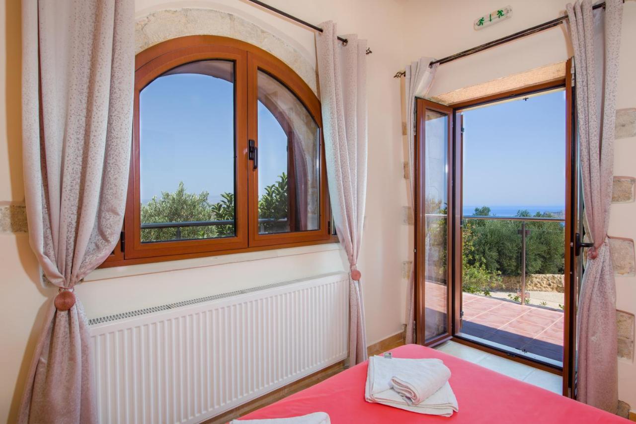 Villa Kourouni Stalos Exterior photo